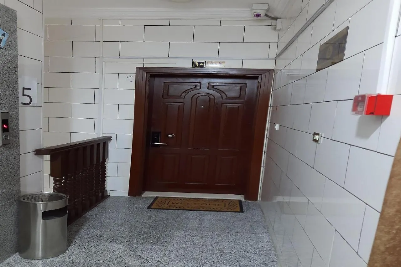 فندق جدةفي  Oyo 574 Edraj Furnished Units 2